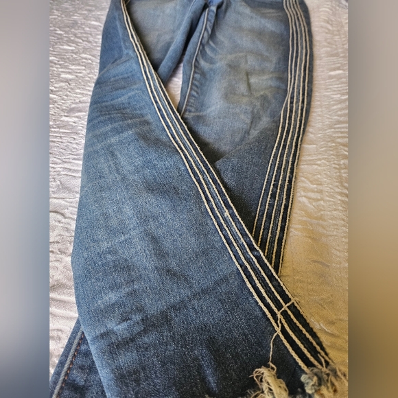 Womens American Eagle Jeans Size 4 Short Strips on Leg - Picture 8 of 13